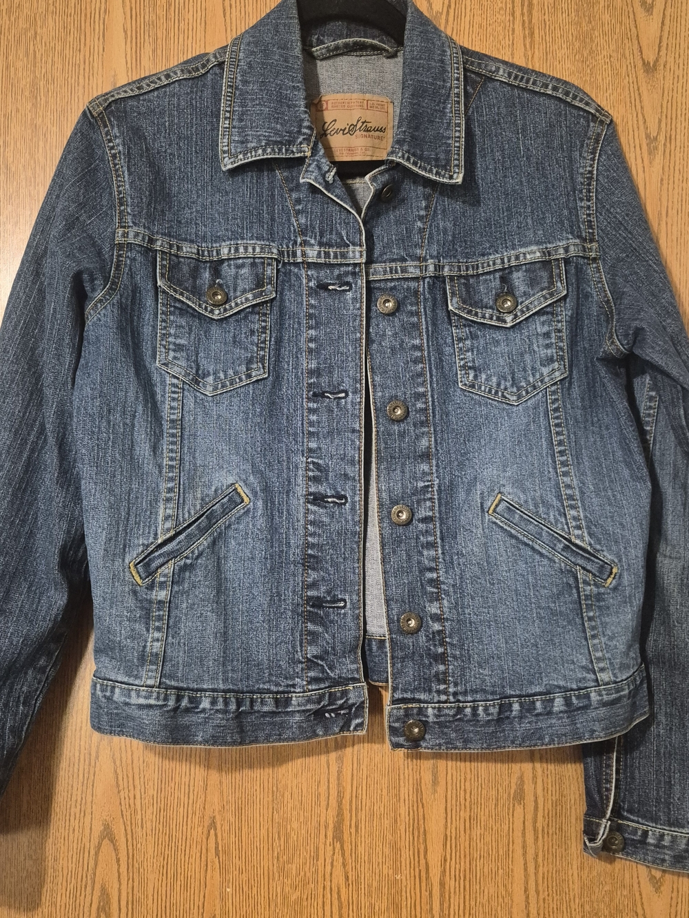 Levi Strauss Signature Classic Small Blue Denim Jacket